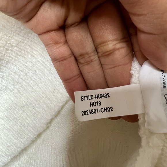 Madewell Bobble V Neck Polka Dot Sweater - Picture 5 of 6